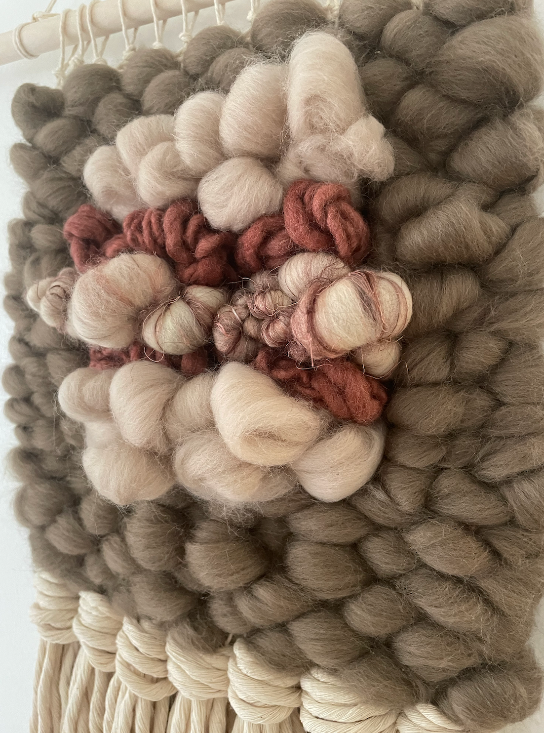 Puff Weaving: Hazelnut